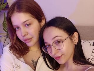 LynetteAndTayte's Cam sex fingering Profile Image